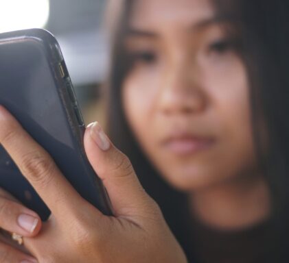 playing handphone 2024 11 25 04 12 39 utc